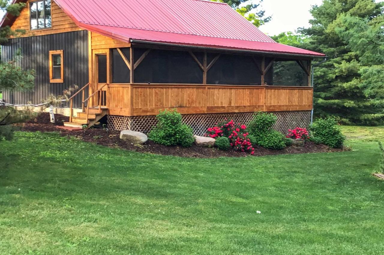 Honey House Cabin - A Quiet Countryside Retreat! Nappanee Екстер'єр фото