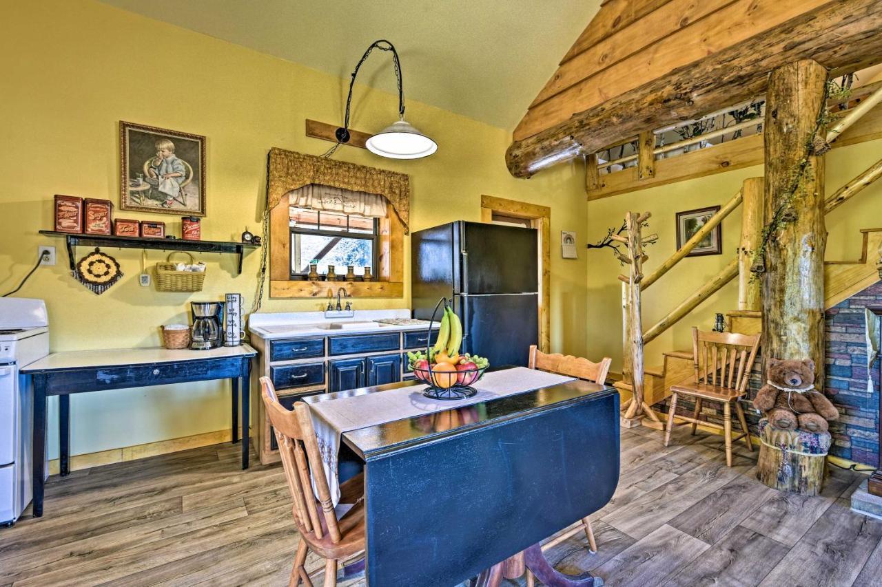 Honey House Cabin - A Quiet Countryside Retreat! Nappanee Екстер'єр фото